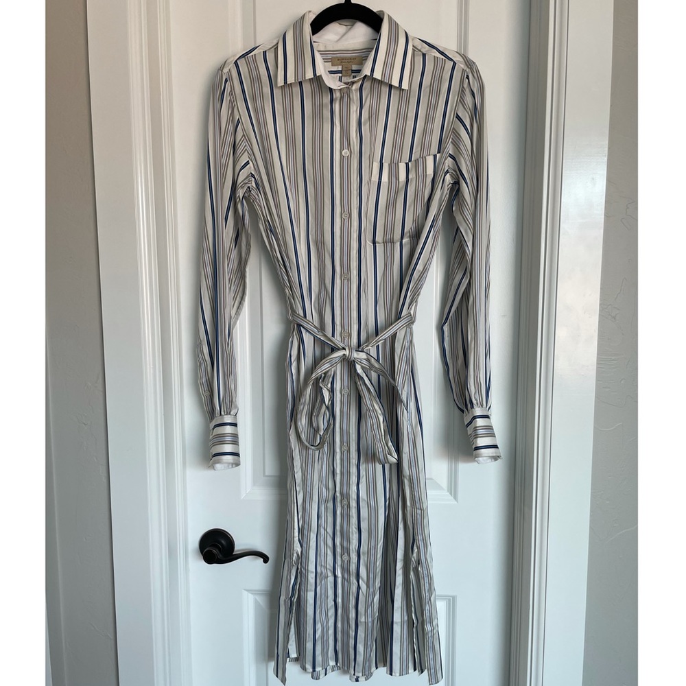 Burberry Long-sleeve Button Down Dress